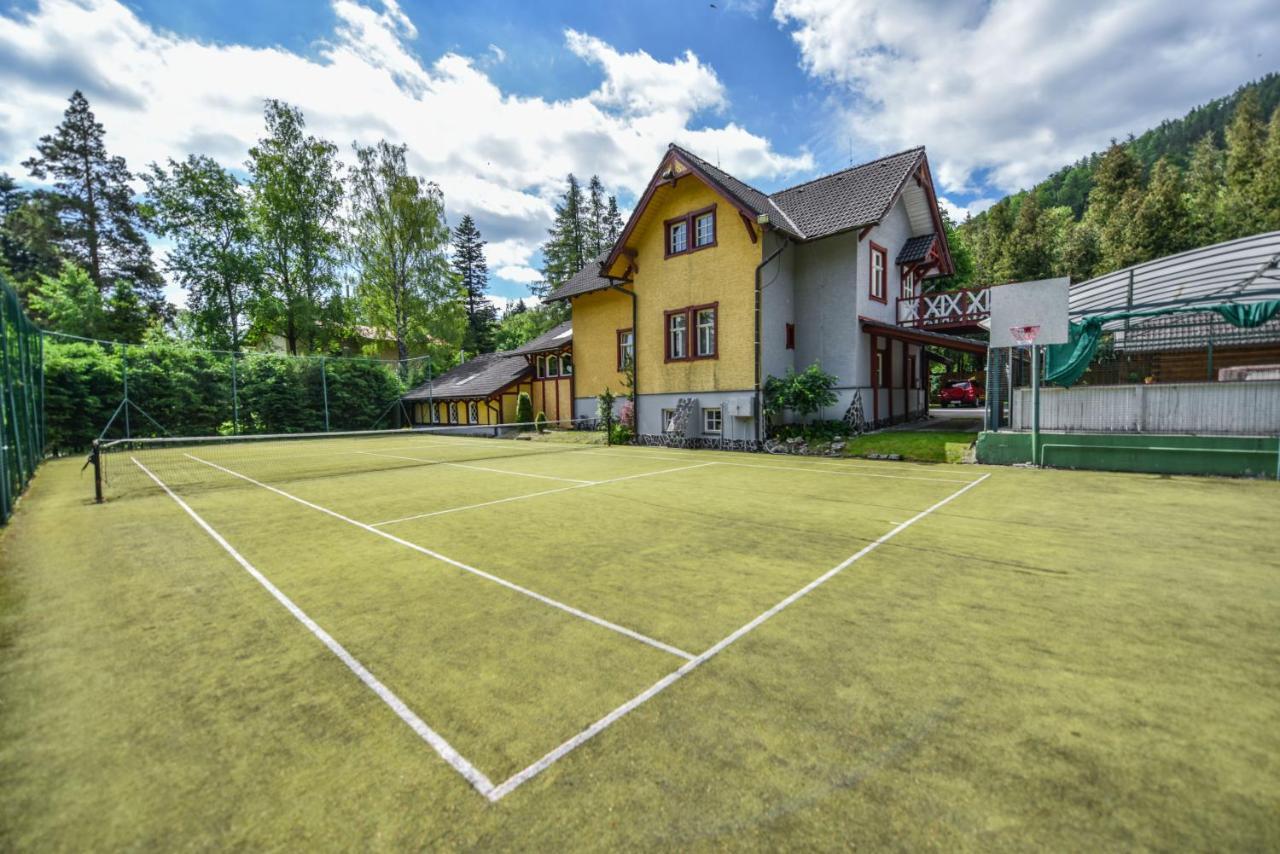 Vila Maria Hotell Tatranská Kotlina Exteriör bild